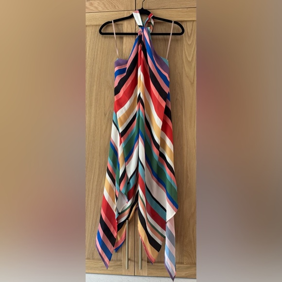 Laundry By Shelli Segal Colorful halter dress with asymmetrical hem - Picture 2 of 4